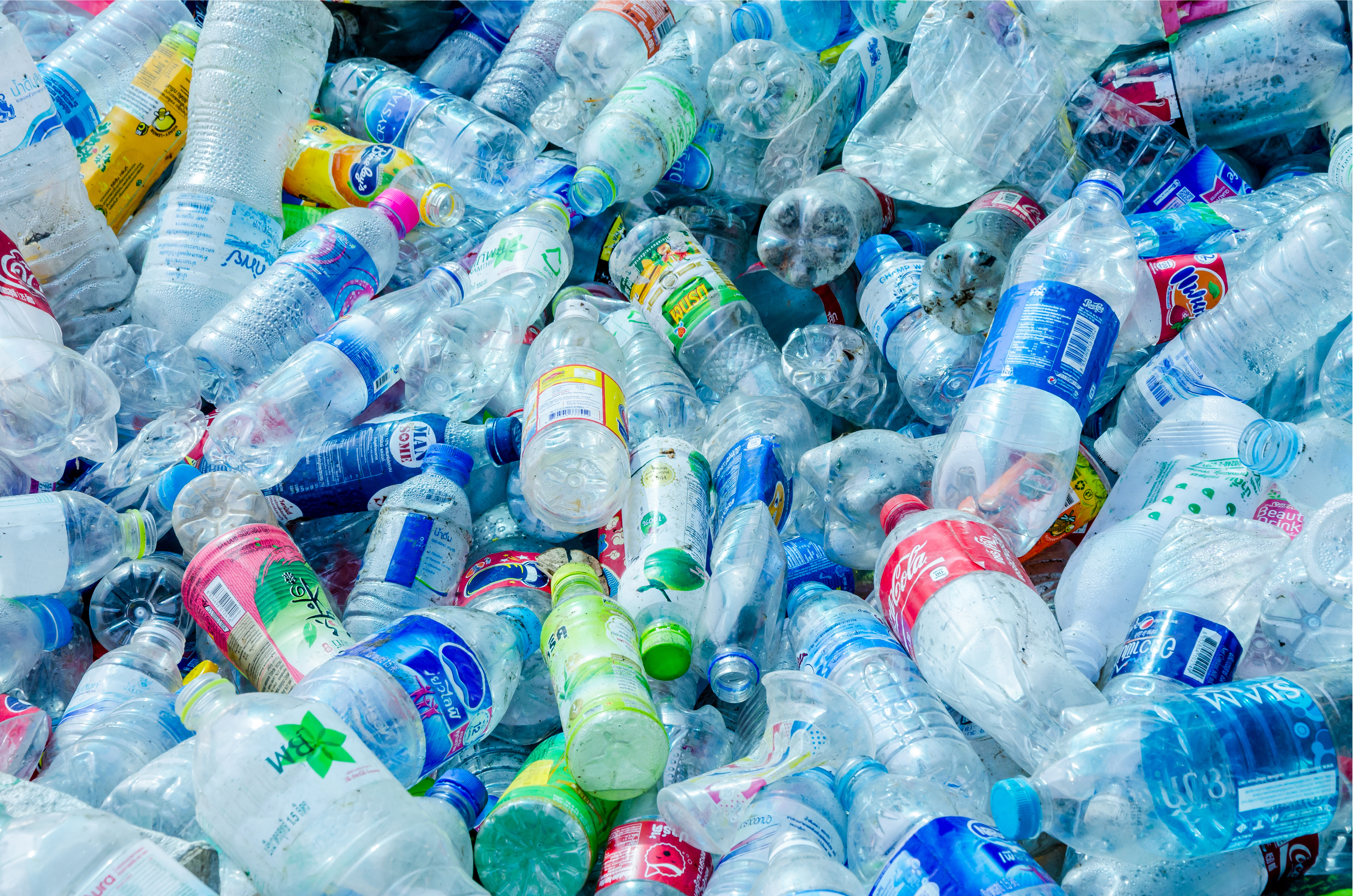 Group-Grand Jeu z ro plastique image-bouteille-plastique.jpg