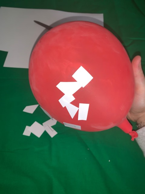 Ballon électrostatique - Ballon magique 51421995 403493213557959 4242381756537241600 n.jpg