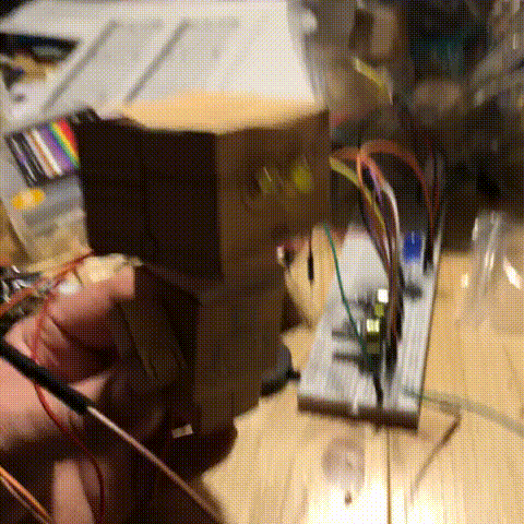 Papertoy avec Arduino pour du Fun papertoy arduino.gif