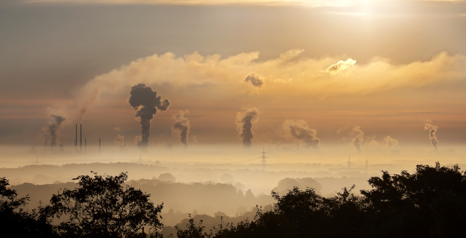 La pollution de l'air est la principale cause du réchauffement climatique.