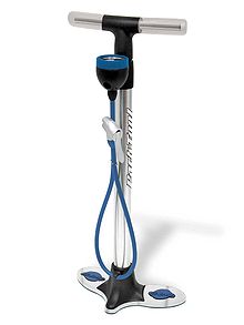 Item-Pompe à vélo avec manomètre 220px-Bike pump.jpg