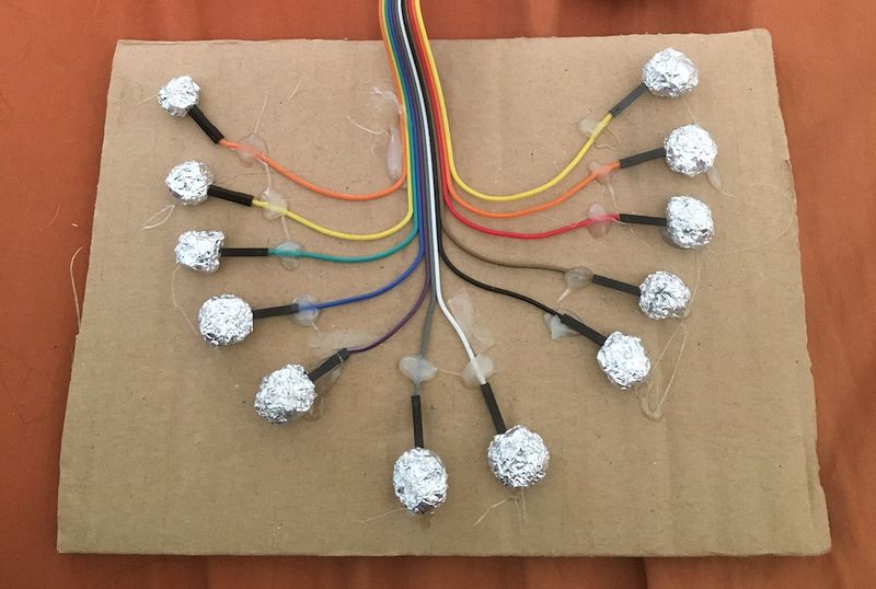 Fichier:Touch Board DIY TouchBoardDIY-Support.JPG