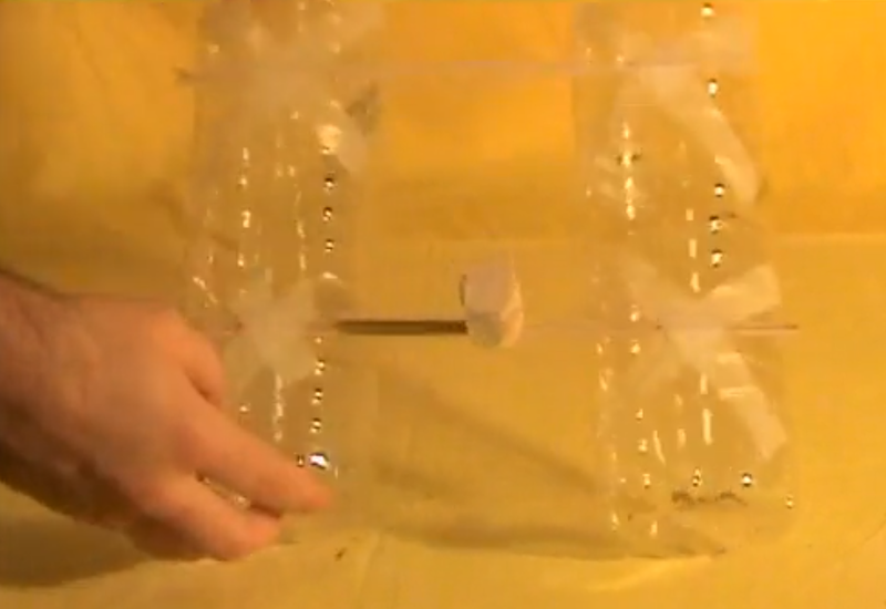 Fichier:Bateau propulsion eau Step 3.png
