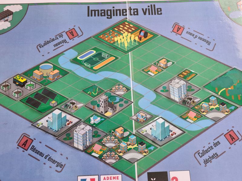 Imagine... ta ville Ville fin jeu-red.jpg