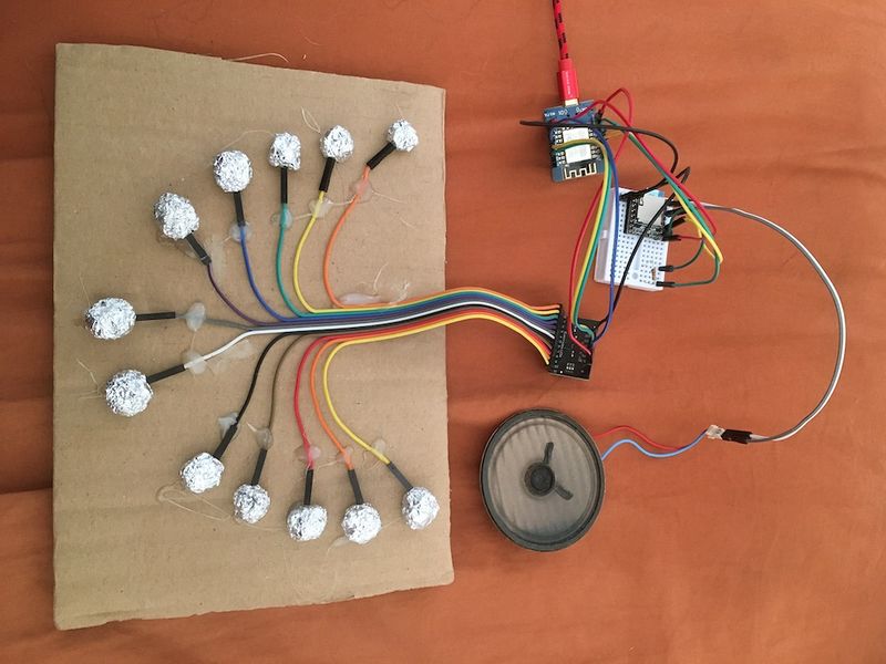 Fichier:Touch Board DIY TouchBoardDIY.JPG