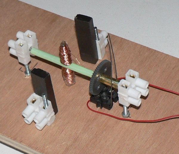 Moteur lectrique balais P1010385 .JPG