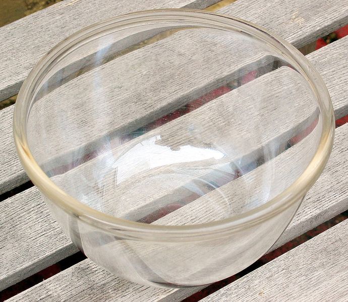 Fichier:Item-bol 800px-Mixing Bowl.jpg