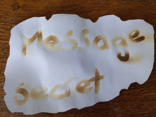 Encre sympathique message secret.jpg