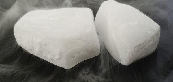 Item-Glace carbonique glace carbonique.jpg