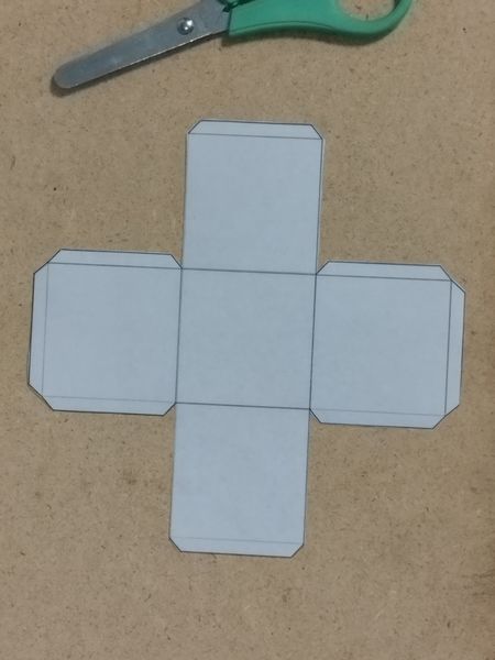 Fichier:Cube RGB IMG 20241207 153248.jpg